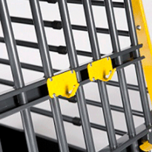 Accessories_260_LeashHook